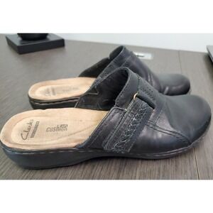 Clarks Collection Soft Cushion Adjustable Strap Mule Shoes Black Sz 8N Leather